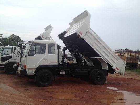 มี 6 ล้อ 10 ล้อให้เลือกหลายคันครับพร้อมเล่มทุกคัน รถทำใหม่ทั้งคันสถาพเหมือนใหม่ป้ายแดงครับ สนใจโทรสอบถามหรือติดต่อได้เลยครับ มี 6 ล้อ 10 ล้อให้เลือกหลายคันครับพร้อมเล่มทุกคัน รถทำใหม่ทั้งคันสถาพเหมือนใหม่ป้ายแดงครับ สนใจโทรสอบถามหรือติดต่อได้เลยครับ