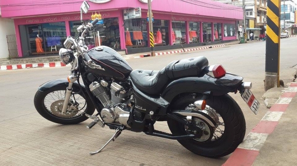 ราคาสุดท้ายคับ Honda Steed 600 เดิมๆ เอกสารครบทะเบียนแท้ ประกอบใหม่คับ รถไม่มีปัญหาใดๆครับ รถอยู่สกลนคร ตอนนี้ทำโอนลอยไว้ ขาย 115,000 บาท พร้อมส่งทั่วไทยคับ โทร 0810578282 สนใจรถสวย ถูก ดี ต้อง POP BIGBIKE SAKONNAKHON