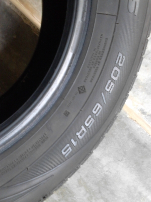 205/65R15 GOODYEAR DURAPLUS  มี ชุด 4 เส้น  TEL.081-427-3941
