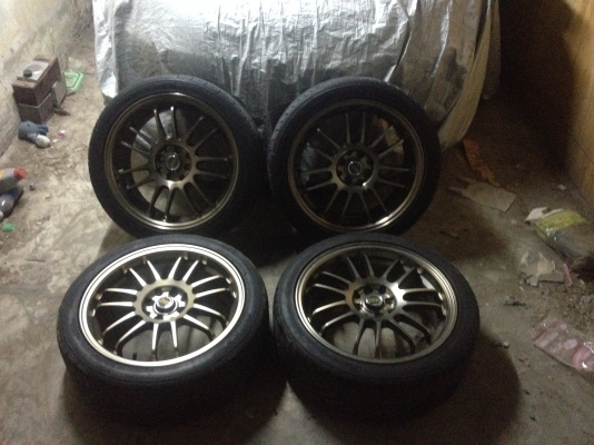 ขายแม็ก RE30 ขอบ17 กว้าง7นิ้วET42 4รู100/114 แม็กสภาพสวยซื้อมาใส่ไปแค่ครั้งเดียวประมาณ2อาทิตย์แล้วถอดออก ไม่คด ไม่ดุ้ง ไม่เคยทำสี ไม่มีรอยเบียด ราคาเบาๆ 9500 อยู่สมุทรปราการ แถวบางพลี-กิ่งแก้ว สนใจโทร 0915195549