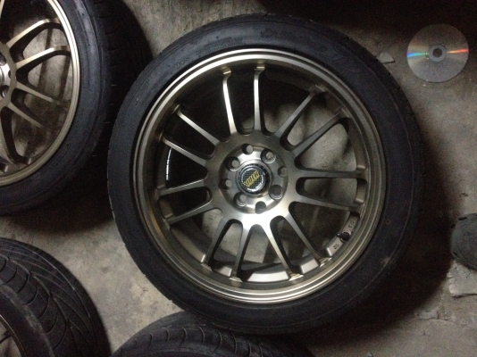 ขายแม็ก RE30 ขอบ17 กว้าง7นิ้วET42 4รู100/114 แม็กสภาพสวยซื้อมาใส่ไปแค่ครั้งเดียวประมาณ2อาทิตย์แล้วถอดออก ไม่คด ไม่ดุ้ง ไม่เคยทำสี ไม่มีรอยเบียด ราคาเบาๆ 9500 อยู่สมุทรปราการ แถวบางพลี-กิ่งแก้ว สนใจโทร 0915195549