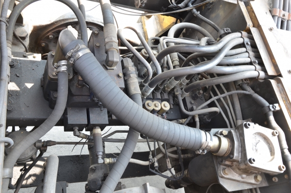 ขาย Toyota 2FDH200 ดีเซล Hino HO6C ออโต้ 20 ตัน ยกสูง 9.8 เมตรสเปซเดอร์