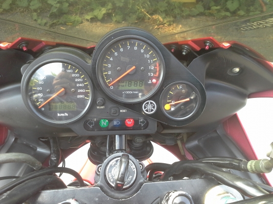 Yamaha Fz1ปี2002 1000cc.สภาพแน่นๆ อินวอยร์+สรรพสามิต