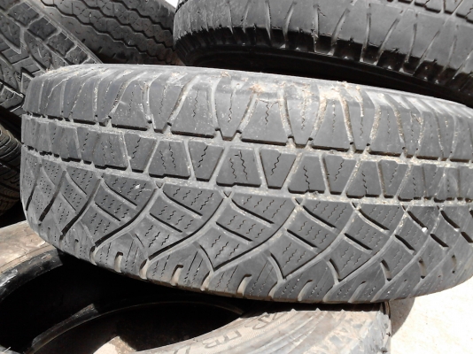 245/70R16 MICHELIN  LATITUDE มีชุด 4 เส้น พึ่งถอดจากแม๊ก  โทร.081-427-3941