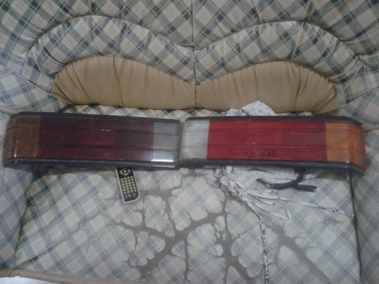 ขายไฟท้าย มาสด้า323 ปี86มี1คู่800บาท