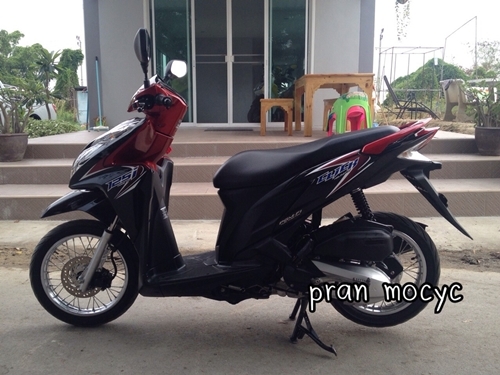 ขายHonda click 125iสีดำเเดง ปี2556