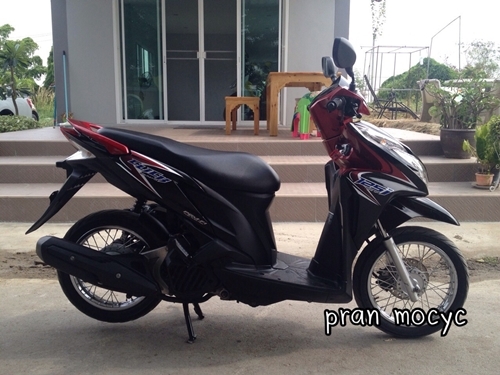 ขายHonda click 125iสีดำเเดง ปี2556