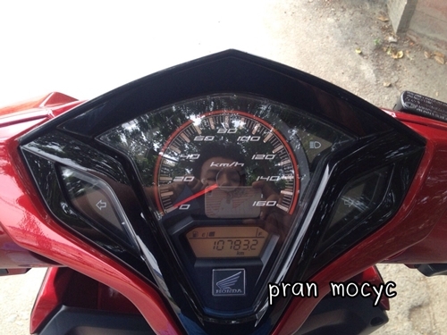 ขายHonda click 125iสีดำเเดง ปี2556