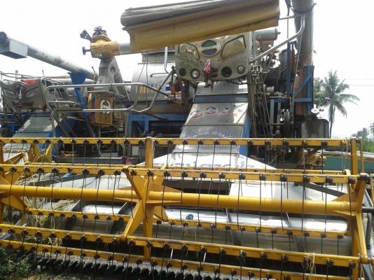 ขายรถเกี่ยวข้าววรพจน์การช่าง