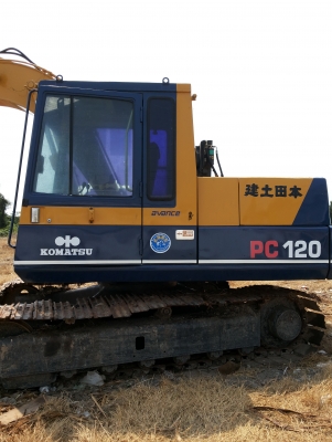 pc 100-3 เครื่องเดิม ปั้มเดิม บูมอามไม่มีปะ ช่วงล่างสวย