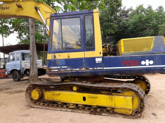 ขายแบคโฮ KOMATSU รุ่นPC150-3