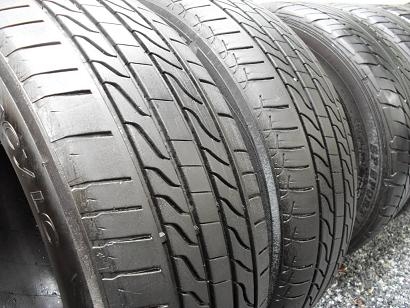 ขายยาง MICHELIN PRIMACY LC ปี3712(1คู่) 215-60-16 ราคา 2,000
