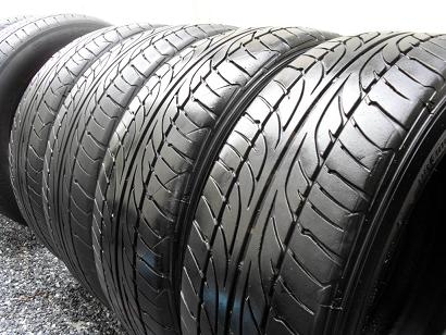 ขายยาง DUNLOP SP SPORT LM703 ปี12(1ชุด) 205-55-16 ราคา 3,400