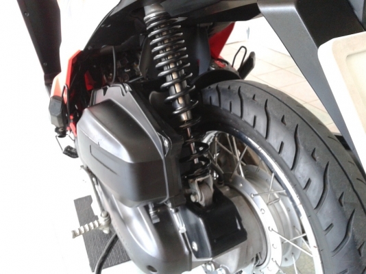 Click 125i รถบ้าน สภาพเดิม ปี56 (ฟรีหมวก+เสื้อ)