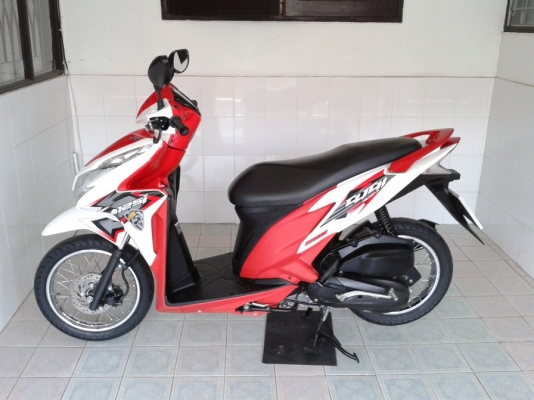 Click 125i รถบ้าน สภาพเดิม ปี56 (ฟรีหมวก+เสื้อ)