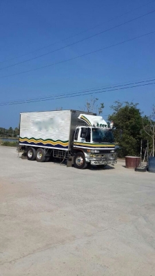 รถฮีโน่ 10 ล้อ ตู้เย็น  FL3H  195 แรงม้า. ปี 38  สนใจติดต่อ 081 - 6079515