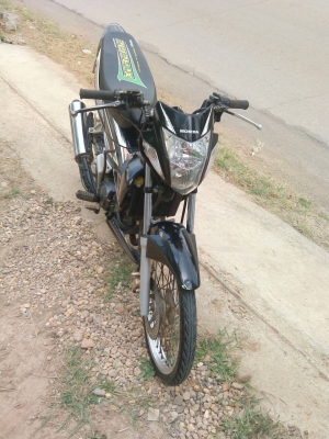 ขาย sonic 125 cc ทะเบียนพร้อมชุดโอน รถปี 49