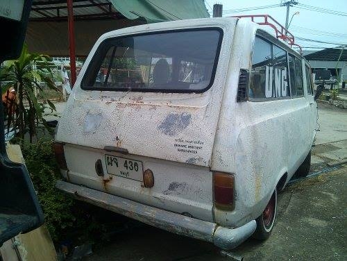 ขาย รถตู้ Toyota Hiace RH11 เครื่อง 12 r 4 เกียร์ รถ สวย จอด ไว้เฉยๆเสียด้าย คับ ขาย 35000 ลองดูคับ