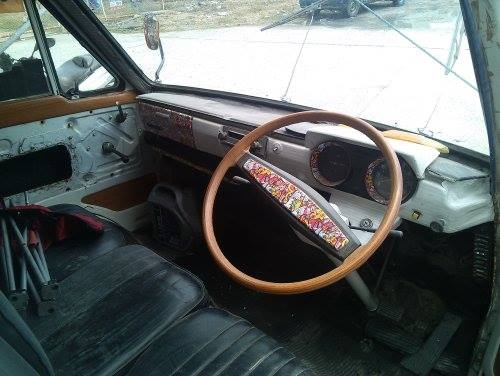 ขาย รถตู้ Toyota Hiace RH11 เครื่อง 12 r 4 เกียร์ รถ สวย จอด ไว้เฉยๆเสียด้าย คับ ขาย 35000 ลองดูคับ