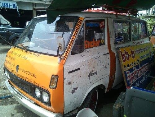 ขาย รถตู้ Toyota Hiace RH11 เครื่อง 12 r 4 เกียร์ รถ สวย จอด ไว้เฉยๆเสียด้าย คับ ขาย 35000 ลองดูคับ