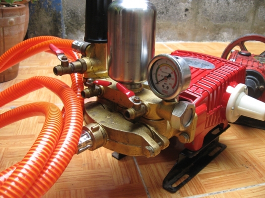 ขายเครื่องพ่นยา3สูบแรงดันสูง ราคาถูกๆ