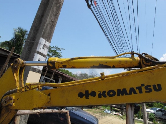 รถแบคโฮ Komatsu PC40-3