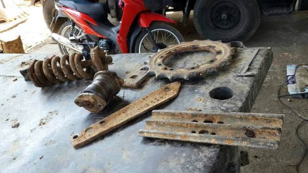 รถแบคโฮ Komatsu PC40-3