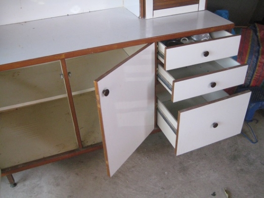 ขายชั้นโชว์ของ ขายชั้นโชว์ของ