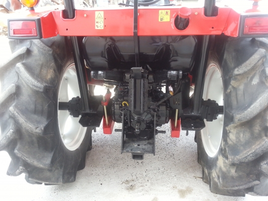 ยันร์ม่า 45 แรง ตัวรถใบมีดดันหน้าใหม่...สภาพดีพร่อมใช้งาน