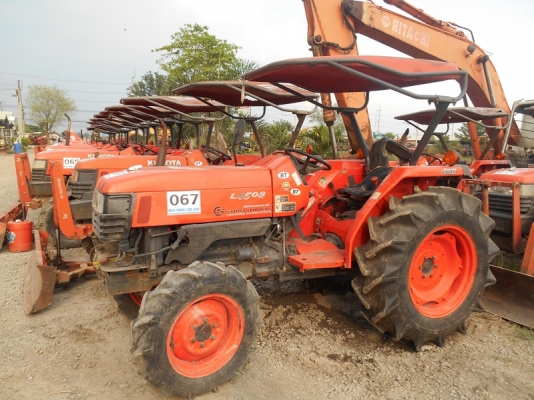 3 พ.ค 57 ยิ่งใหญ่กว่าเดิม งานประมูลเครื่องจักรกลการเกษตรมือสองที่ใหญ่ที่สุด