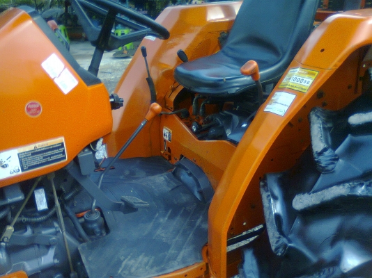 ขายครับ....คูโบต้า L4508 ใบมีดดันหน้า + ผานพรวณ6*22ตราช้าง