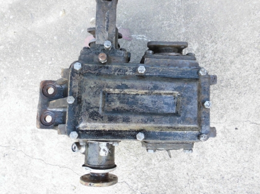 หากท่านใดต้องการ สโล รถบรรทุก 6 ล้อ ใส่ได้กับทุกรุ่น ทุกยี่ฮ้อ เหลือลูกสุดท้ายแล้วครับ