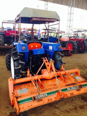 ขายรถไถแชมป์ 304slx มือสองสภาพดีพร้อมใช้งาน