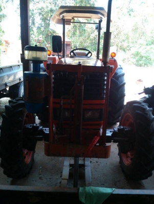 รถไถคูโบต้า m9000  อุปกรณ์ตัวดันหน้าฐานหก  พร้อมใช้งาน