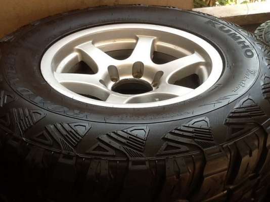 มีล้อ  8 x 16 ET 0 มาแลก ......... สวยๆ เชิญครับ