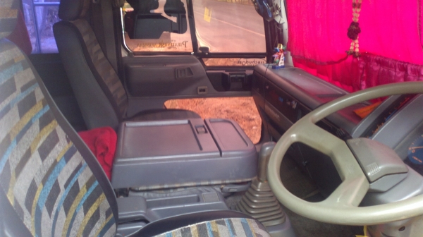 ขาย6ล้อตู้เย็น790,000 บาท HINO(คันขาว)  โรงนํ้าแข็งเพียววอเตอร์(สงขลา)จองคันแลบลายแล้วครับขอบคุณครับ