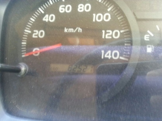 รถฮีโน่ 6 ล้อดั้ม  175 แรงม้า. ปี 52  สนใจติดต่อ 081 - 6079515