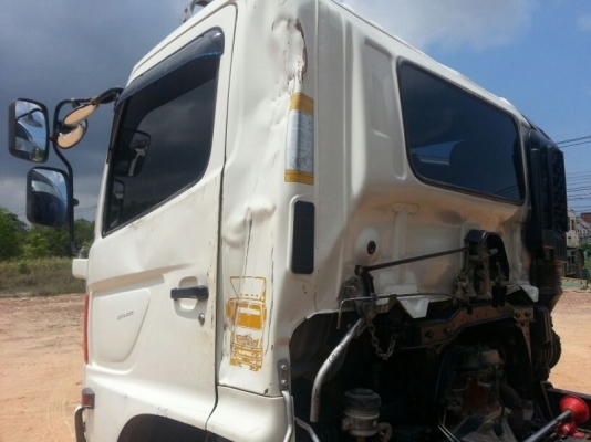 รถฮีโน่ 6 ล้อดั้ม  175 แรงม้า. ปี 52  สนใจติดต่อ 081 - 6079515