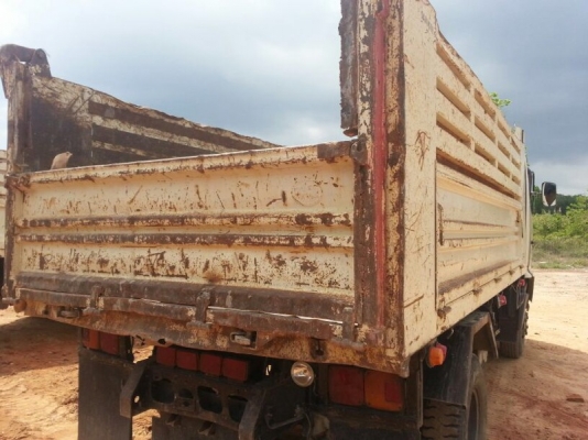 รถฮีโน่ 6 ล้อดั้ม  175 แรงม้า. ปี 52  สนใจติดต่อ 081 - 6079515