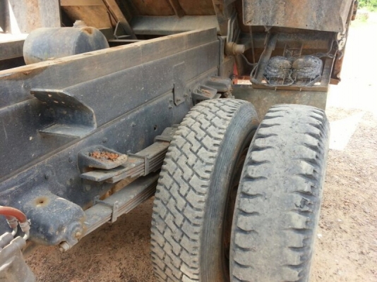 รถฮีโน่ 6 ล้อดั้ม  175 แรงม้า. ปี 52   ( รถวิ่ง 82,xxx กม. )   สนใจติดต่อ 081 - 6079515