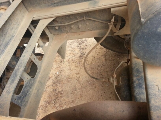 รถฮีโน่ 6 ล้อดั้ม  175 แรงม้า. ปี 52   ( รถวิ่ง 82,xxx กม. )   สนใจติดต่อ 081 - 6079515