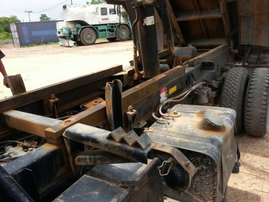 รถฮีโน่ 6 ล้อดั้ม  175 แรงม้า. ปี 52   ( รถวิ่ง 82,xxx กม. )   สนใจติดต่อ 081 - 6079515