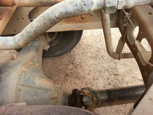 รถฮีโน่ 6 ล้อดั้ม  175 แรงม้า. ปี 52   ( รถวิ่ง 82,xxx กม. )   สนใจติดต่อ 081 - 6079515