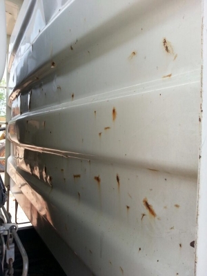 รถฮีโน่ 6 ล้อดั้ม  175 แรงม้า. ปี 52   ( รถวิ่ง 82,xxx กม. )   สนใจติดต่อ 081 - 6079515