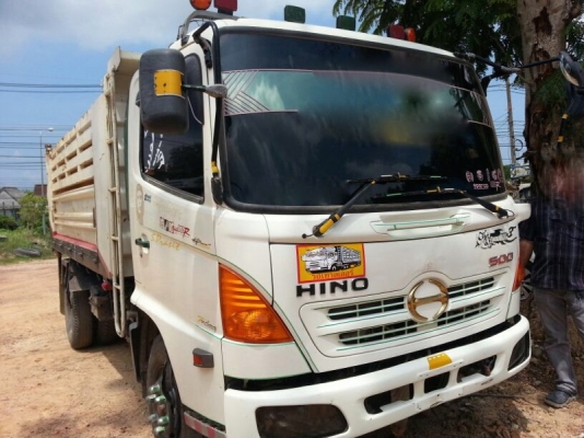 รถฮีโน่ 6 ล้อดั้ม  175 แรงม้า. ปี 52   ( รถวิ่ง 82,xxx กม. )   สนใจติดต่อ 081 - 6079515