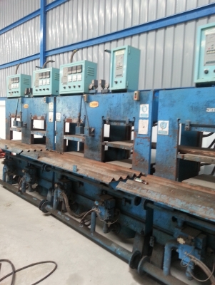 ขายเคนื่องอัดไฮโดรลิค200ตัน6หัว เพลท50×50 2ชั้นราคา150,000 บาท ขายเคนื่องอัดไฮโดรลิค200ตัน6หัว เพลท50×50 2ชั้นราคา150,000 บาท