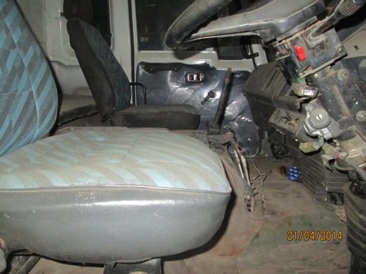 ISUZU-ครัชซีเจ.หัวร๊อค.เครื่อง-6BD1-6.20เมตร-รถห้าง---ราคา395,000,---