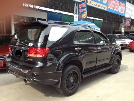 Toyota Fortuner 2005 มือเดียว 1uz V8  Lpg หัวฉีด วิ่งน้อย 15x,xxx  495,000 บาท