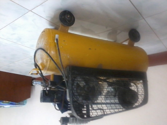 ขายปั้มลม MKT ขนาก 47 L  มอเตอร์ของมิซู  ขาย 2700-