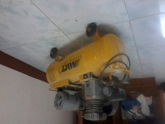 ขายปั้มลม MKT ขนาก 47 L  มอเตอร์ของมิซู  ขาย 2700-